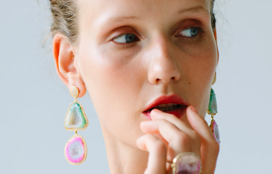 Wheatley Plaza Fashion, Jewelry, Beauty & Gifts Long Island